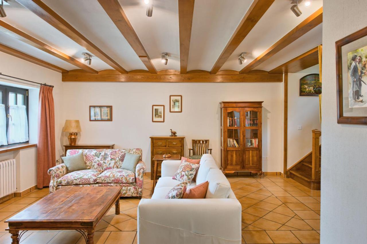 Casas Rurales El Llugaron Miravalles Esterno foto