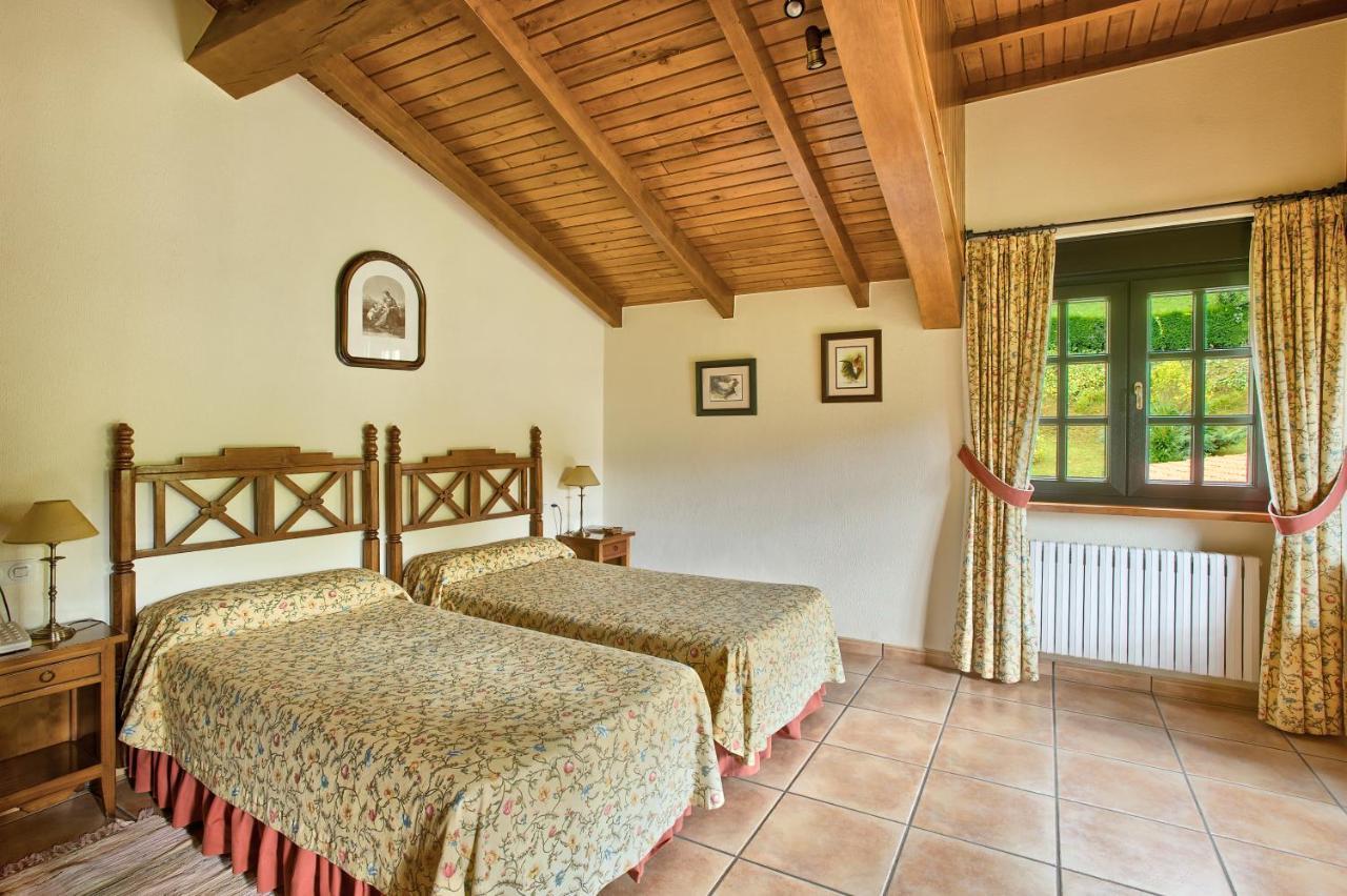 Casas Rurales El Llugaron Miravalles Esterno foto